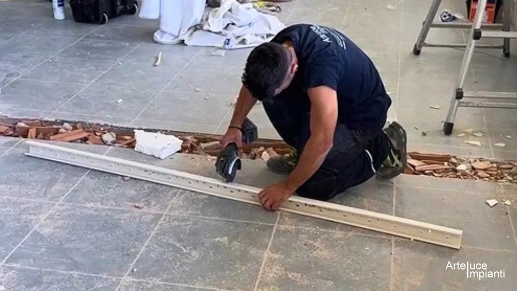 Ristrutturazione impianto elettrico di una scuola a Reggio Emilia | ARTELUCE IMPIANTI