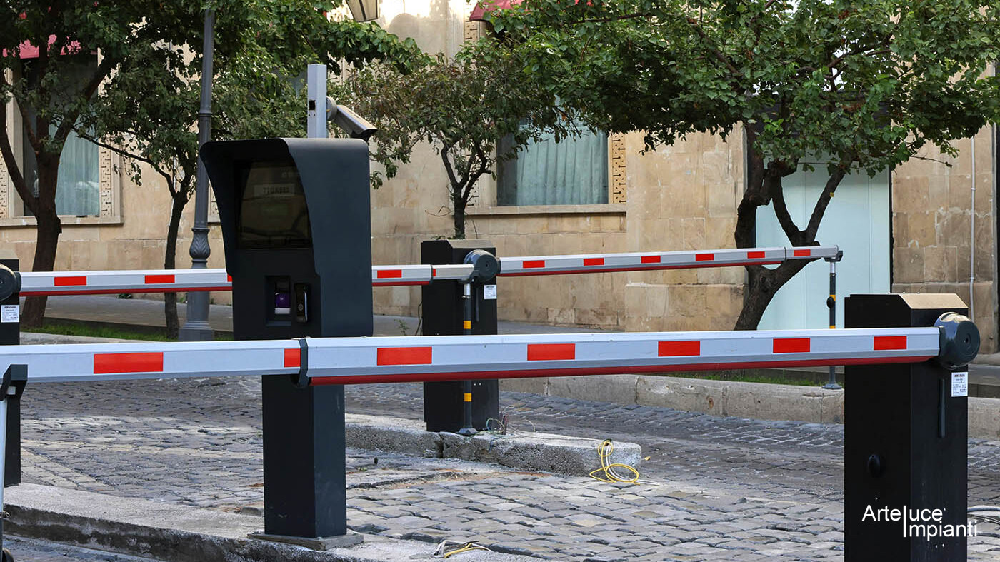 Installazione pannelli solari: da dove si parte davvero | ARTELUCE IMPIANTI Una breve analisi tecnica delle barriere automatiche moderne | ARTELUCE IMPIANTI